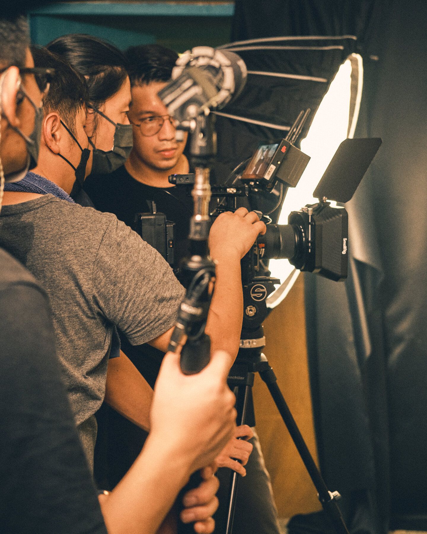 Behind the scenes on Home Is Where The Heart Is, photo 5